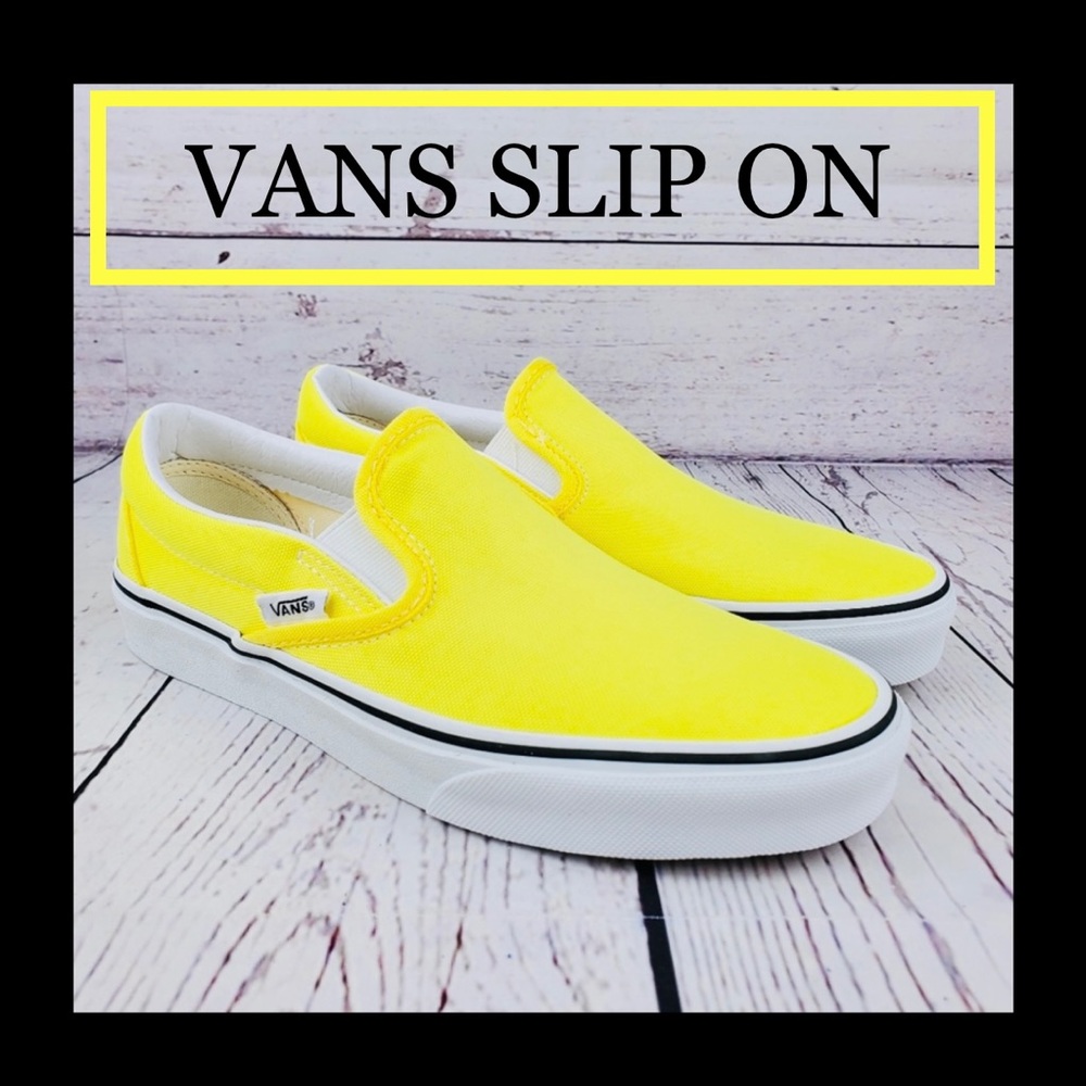 VANS - SLIP ON SNEAKERS